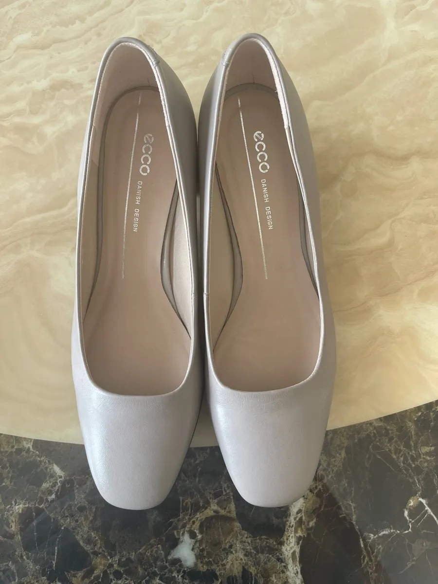 Shoes  Ecco 39 - Image 1