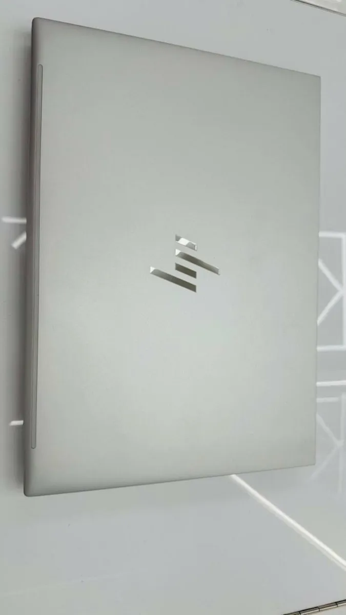 HP ELiTEBOOK 840 G11 - Image 1