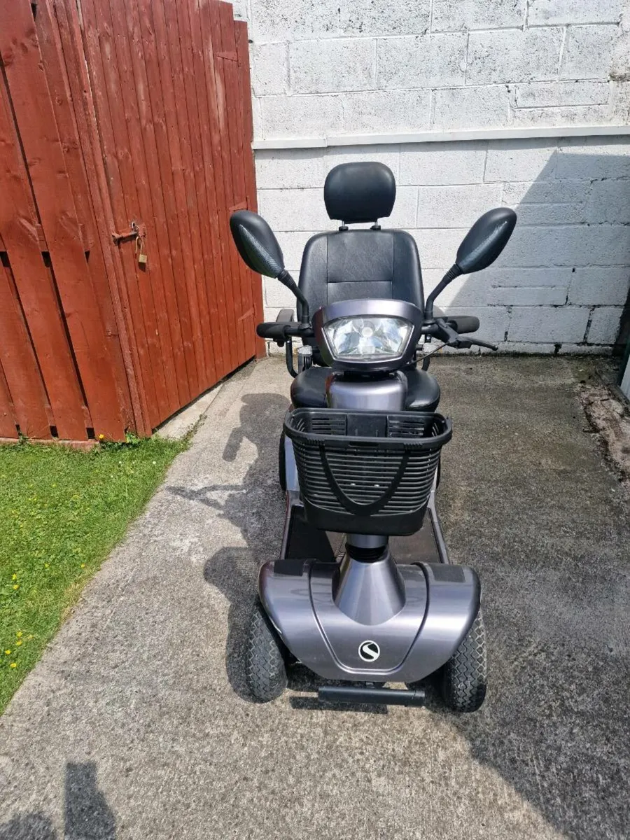 Mobility scooter - Image 1