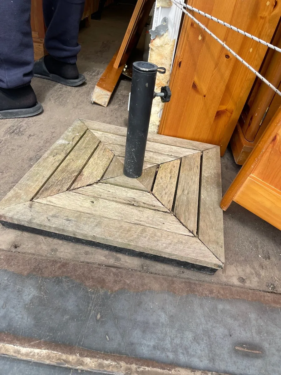 Garden umbrella / parasol base - Image 2