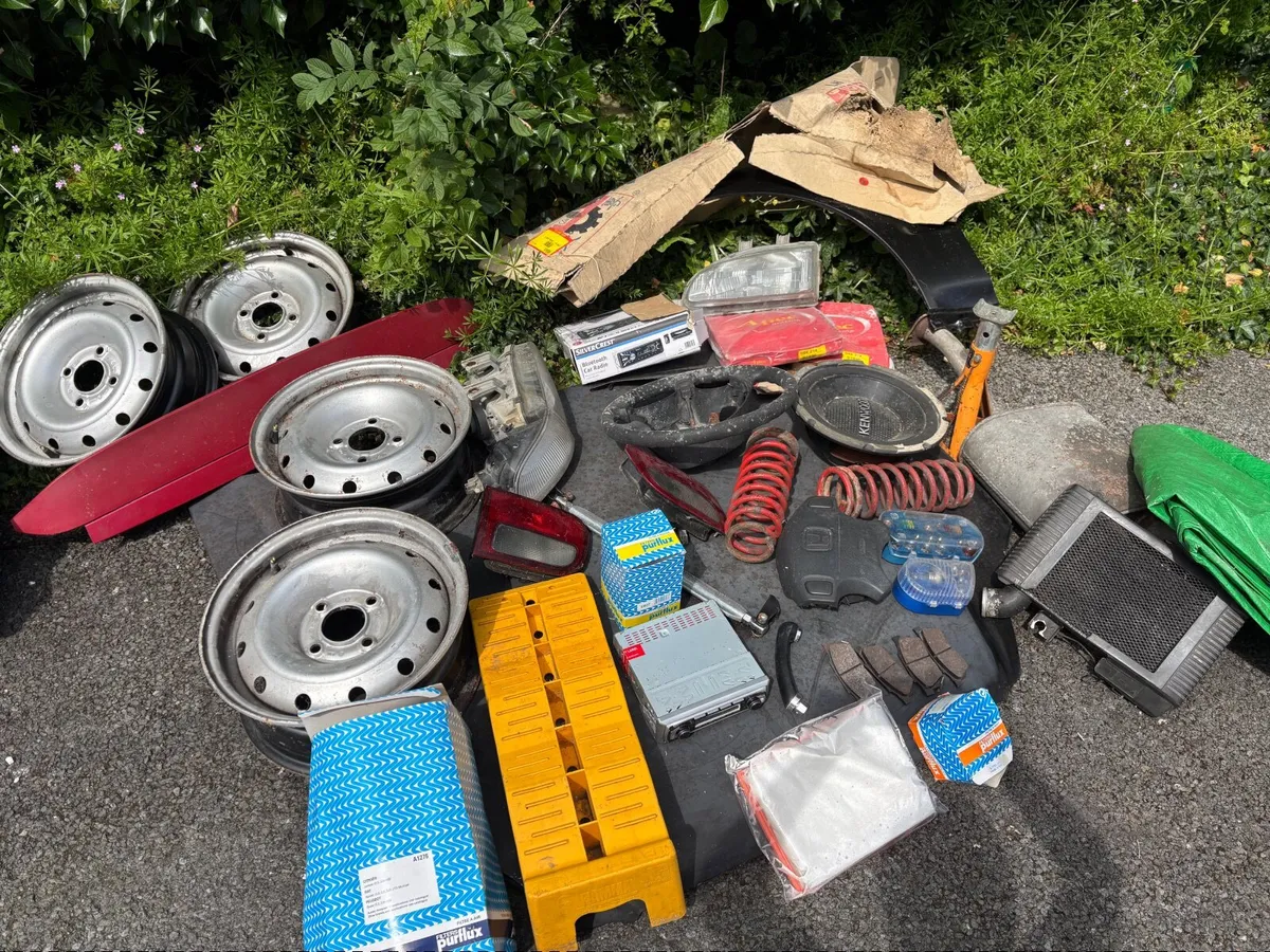 Car parts - Image 1