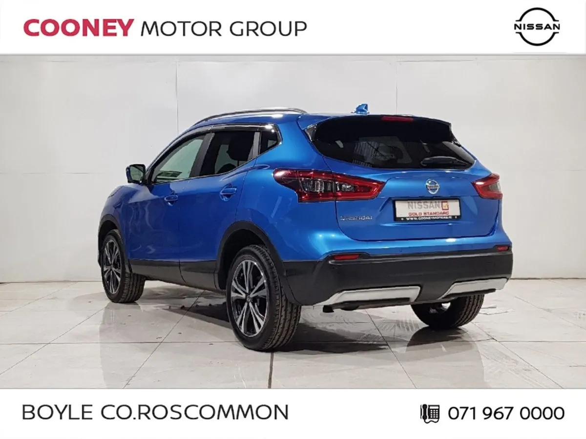 Nissan QASHQAI 1.2 PET SV CVT Automatic - Image 2