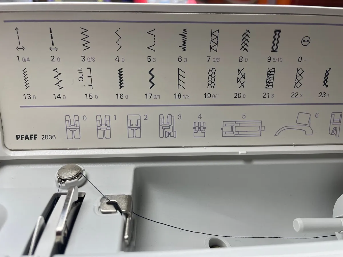 PFAFF Expression 2036 Sewing machine - Serviced - Image 4