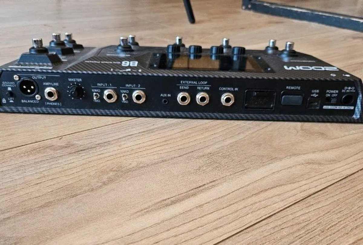 Zoom B6 Bass Multi Effects Like New Loaded - Image 2