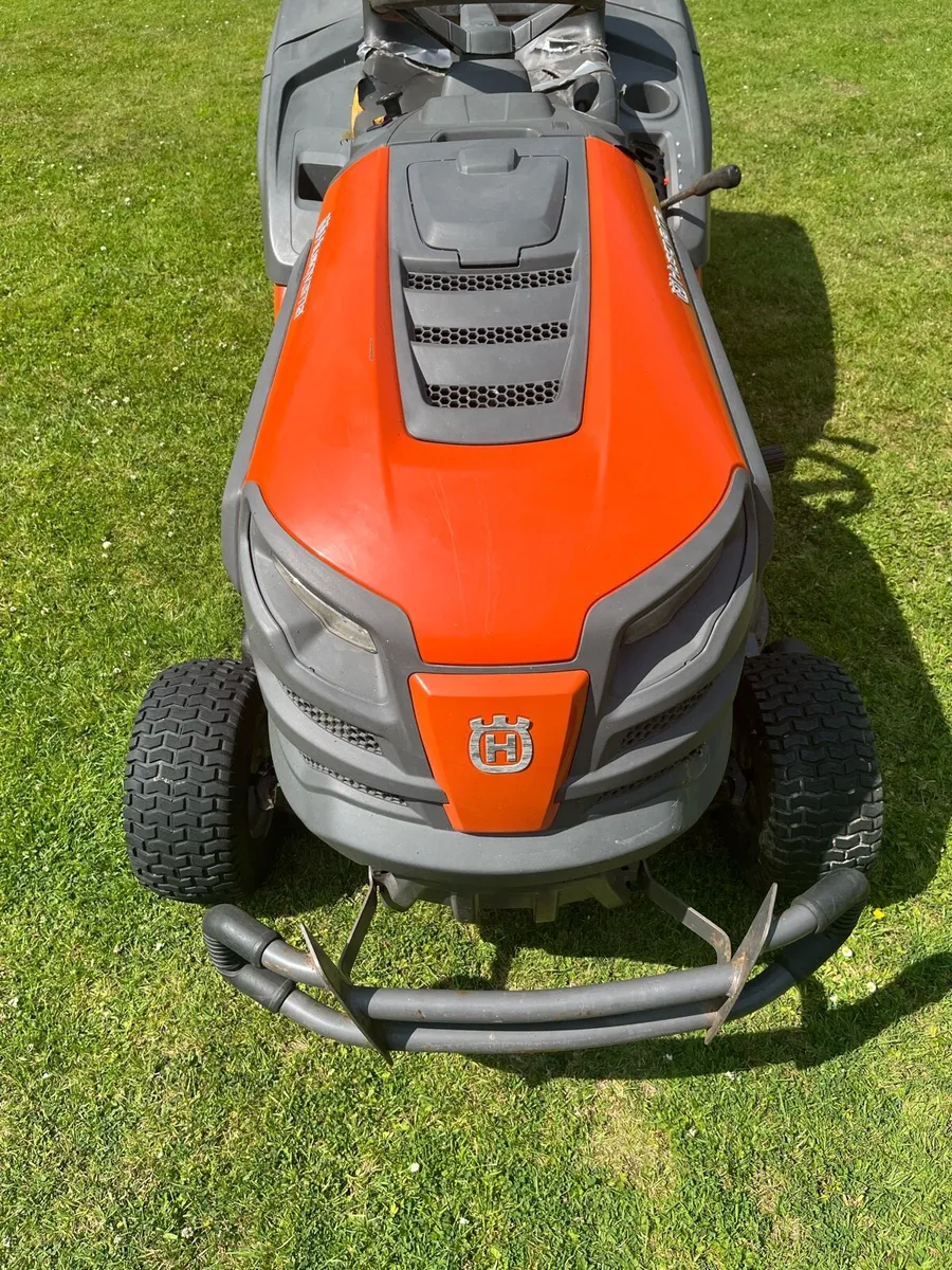 Husqvarna tractor mower - Image 1