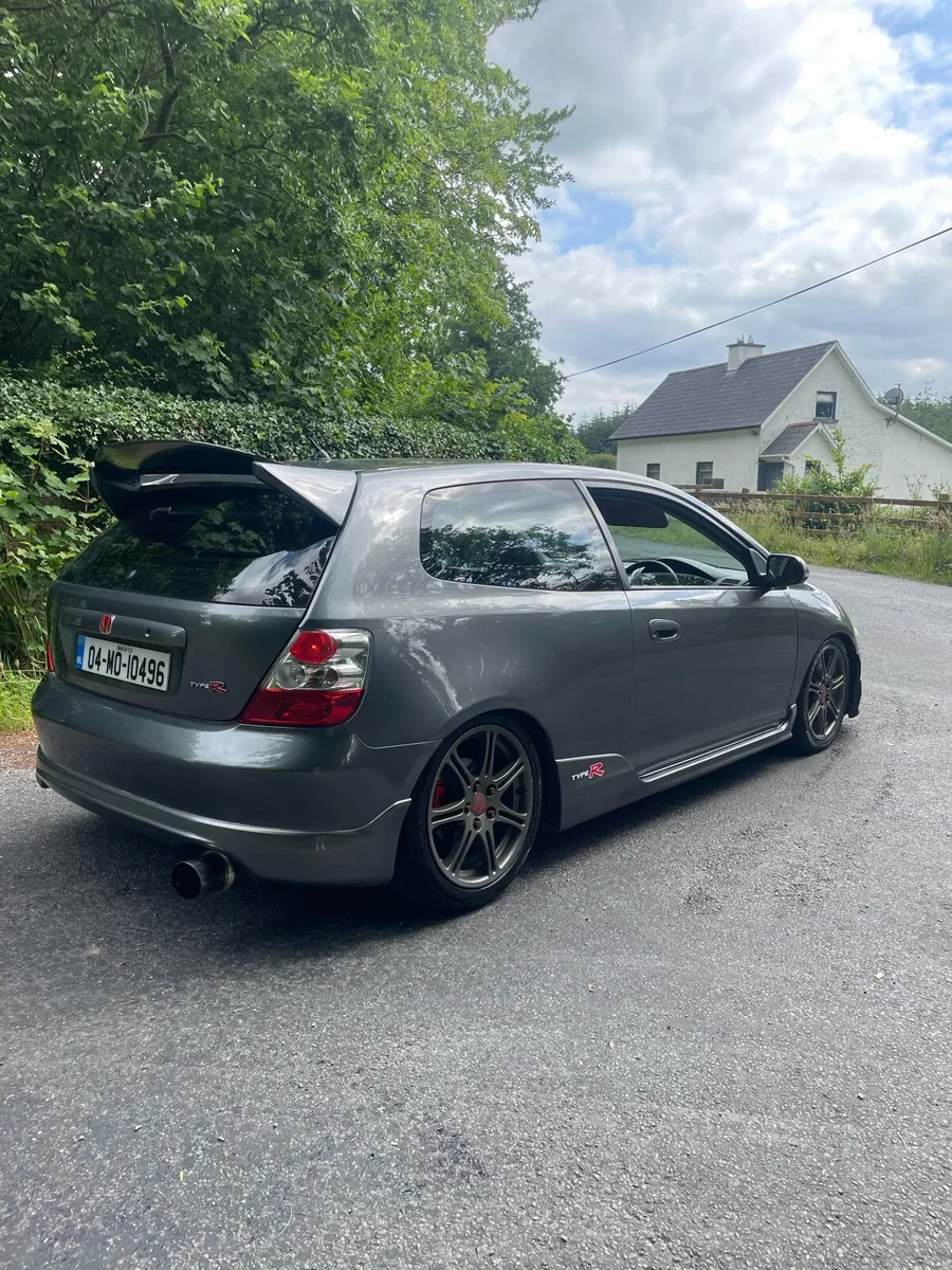 Civic type r - Image 4