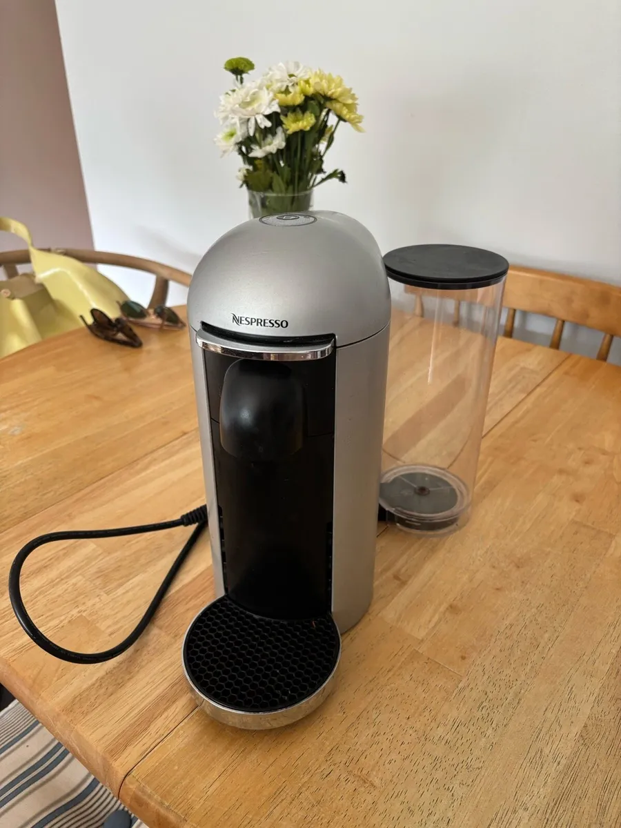 Nespresso Vertuo Plus coffee machine - Image 1