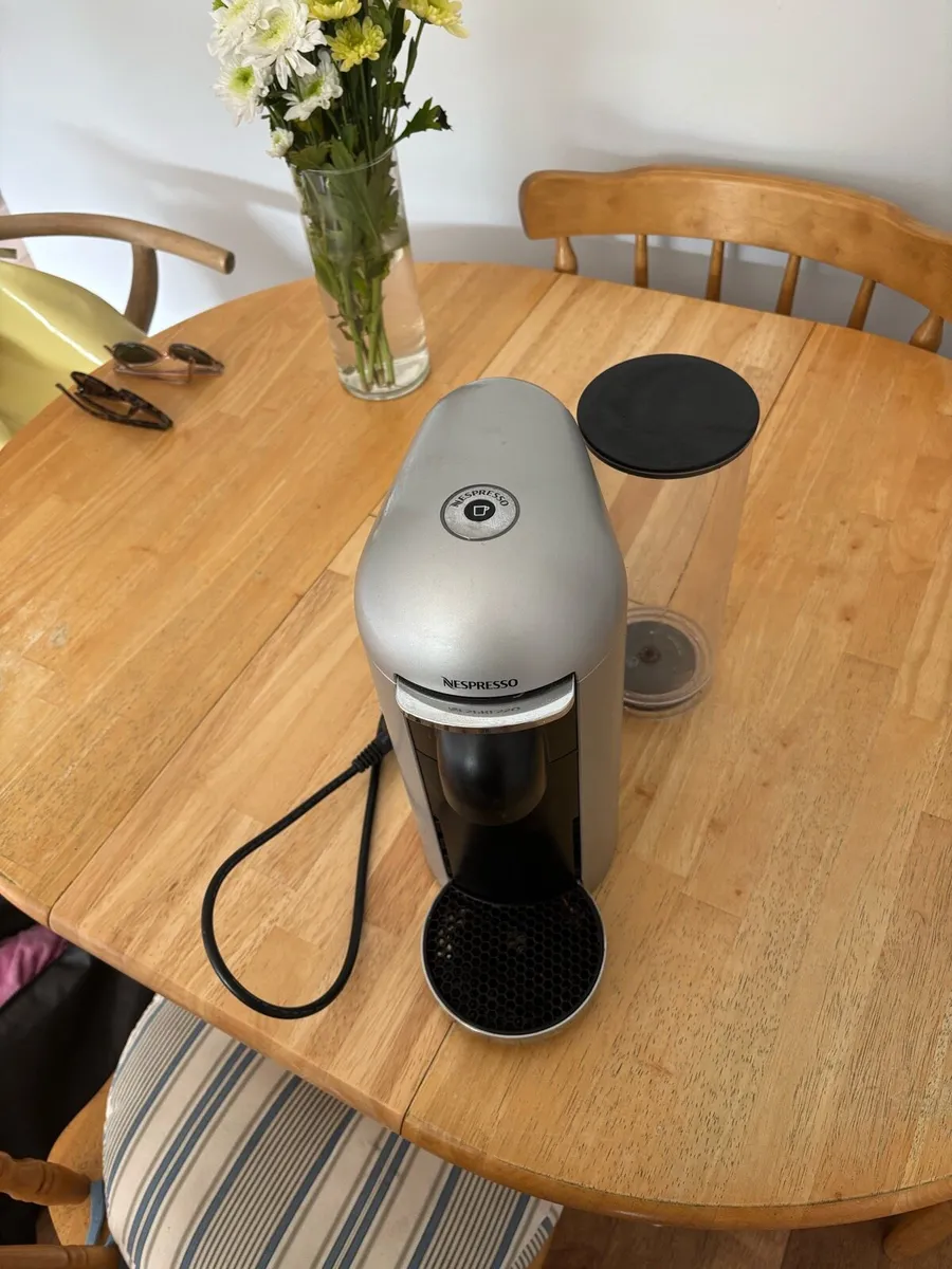 Nespresso Vertuo Plus coffee machine - Image 3