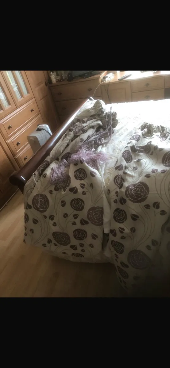Curtains bed spreads - Image 3
