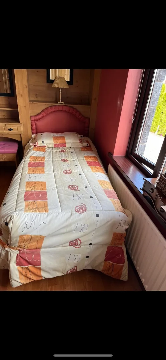 Curtains bed spreads - Image 4