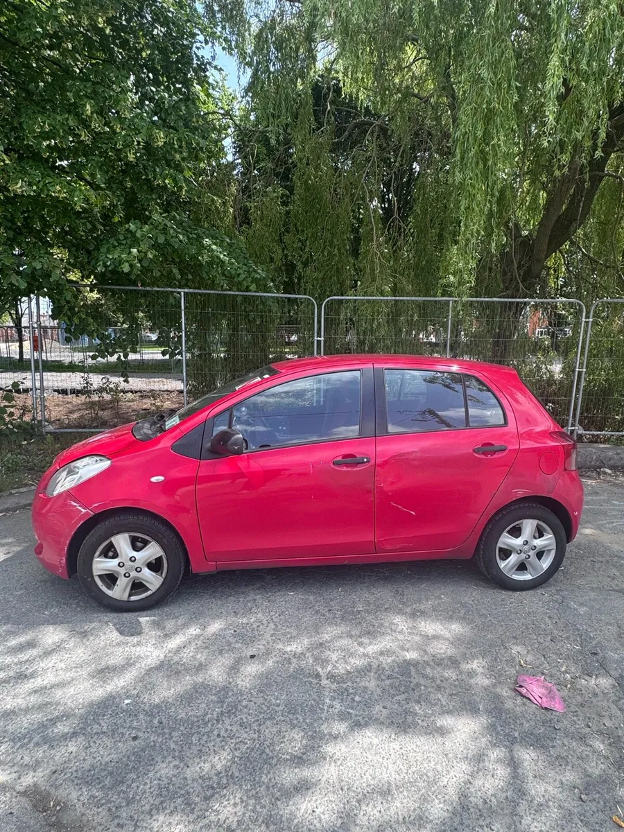 Toyota yaris 2008 - Image 2