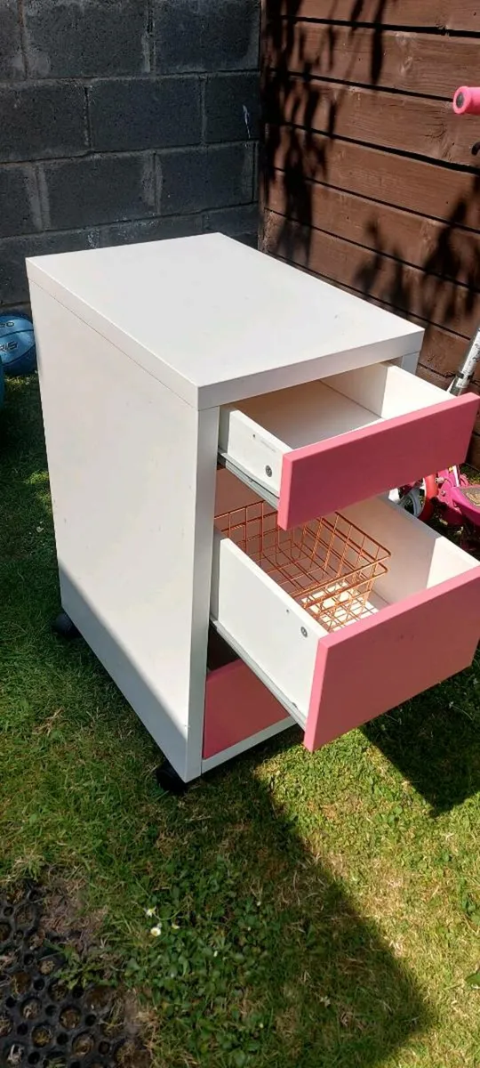 Drawer unit for under table - Image 2