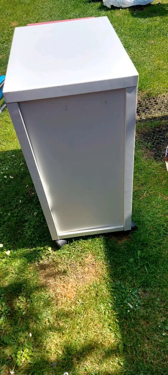 Drawer unit for under table - Image 4