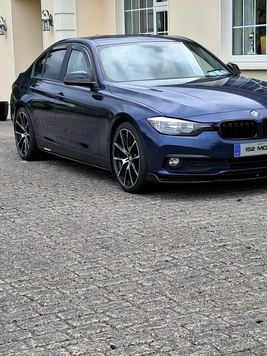 BMW 3-Series 2015 - Image 1