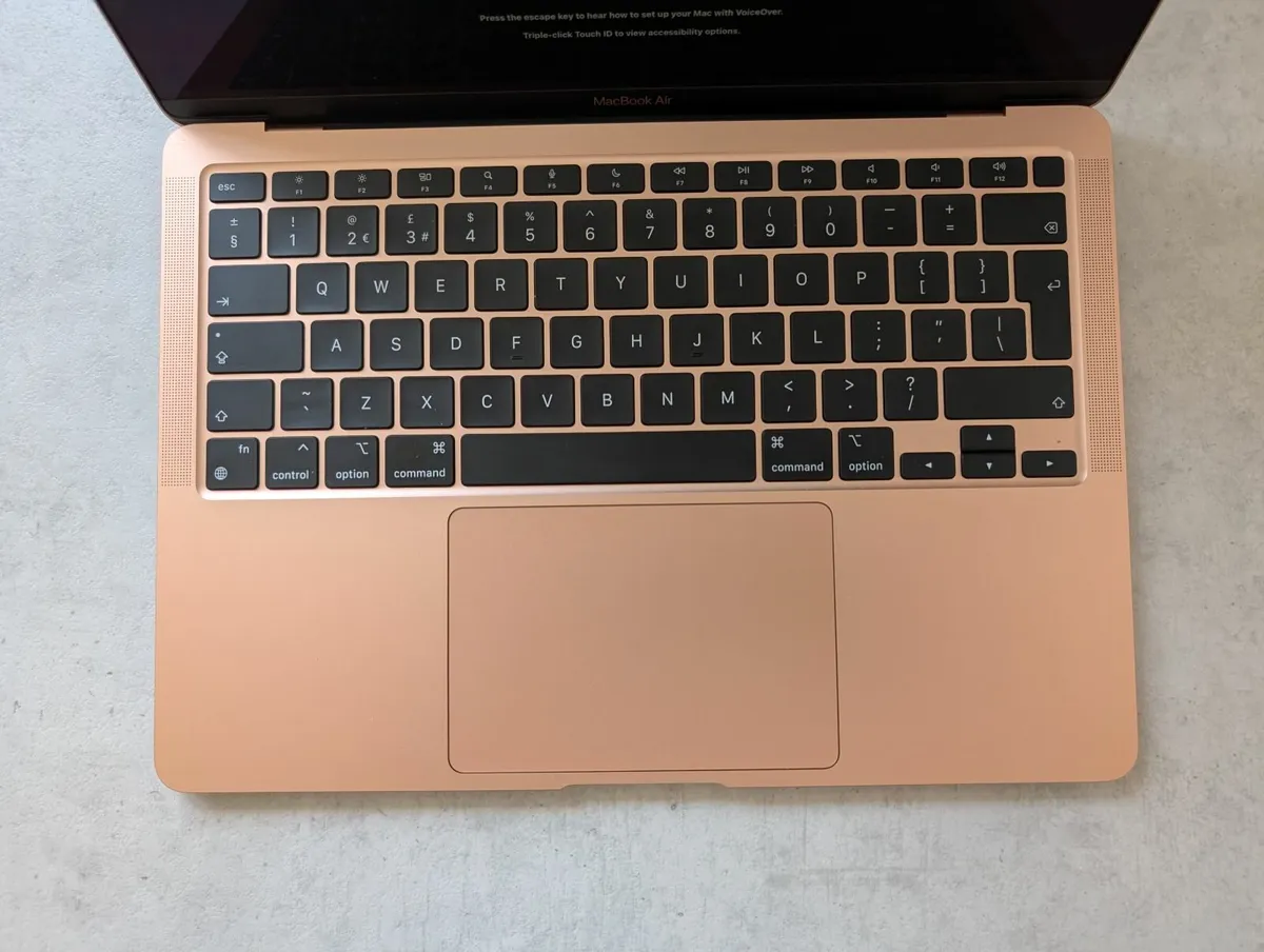 Laptop for Sale: MacBook Air 2020 - M1 / 8GB RAM - Image 3