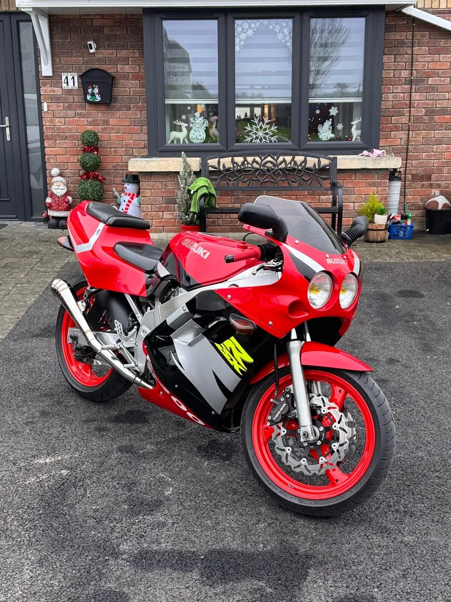 Gsxr 400r - Image 4
