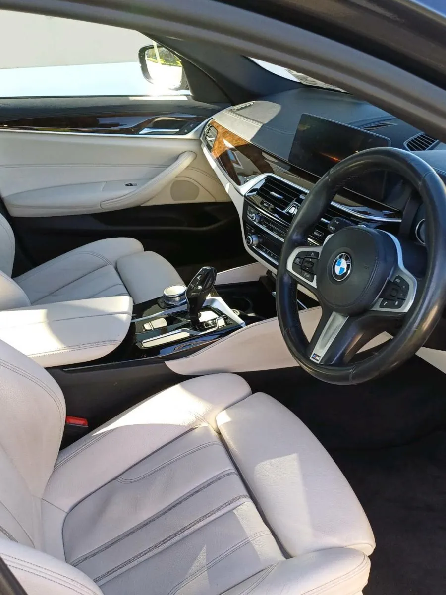 Car - Image 4