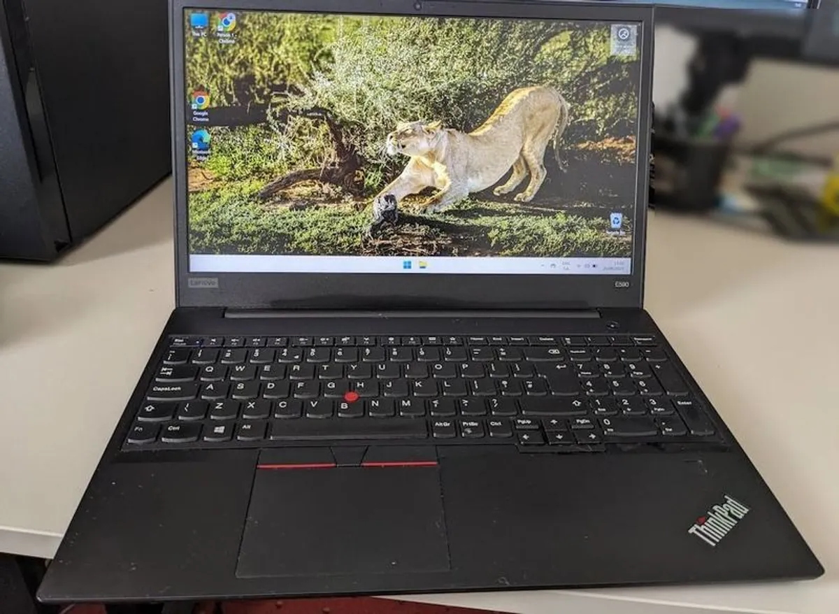 Lenovo i5 laptop - Image 1