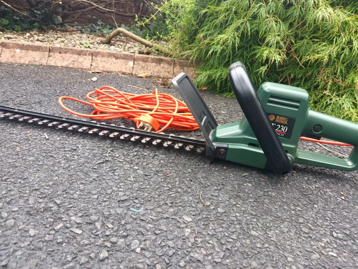 Hedge trimmer - Image 2