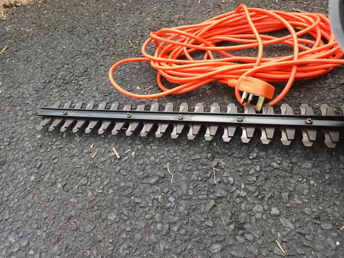 Hedge trimmer - Image 3