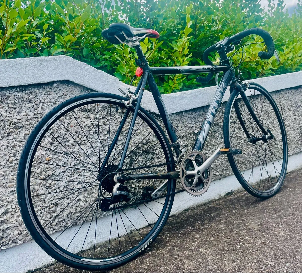Trek bicycle & bicycle rack for sale - Image 3