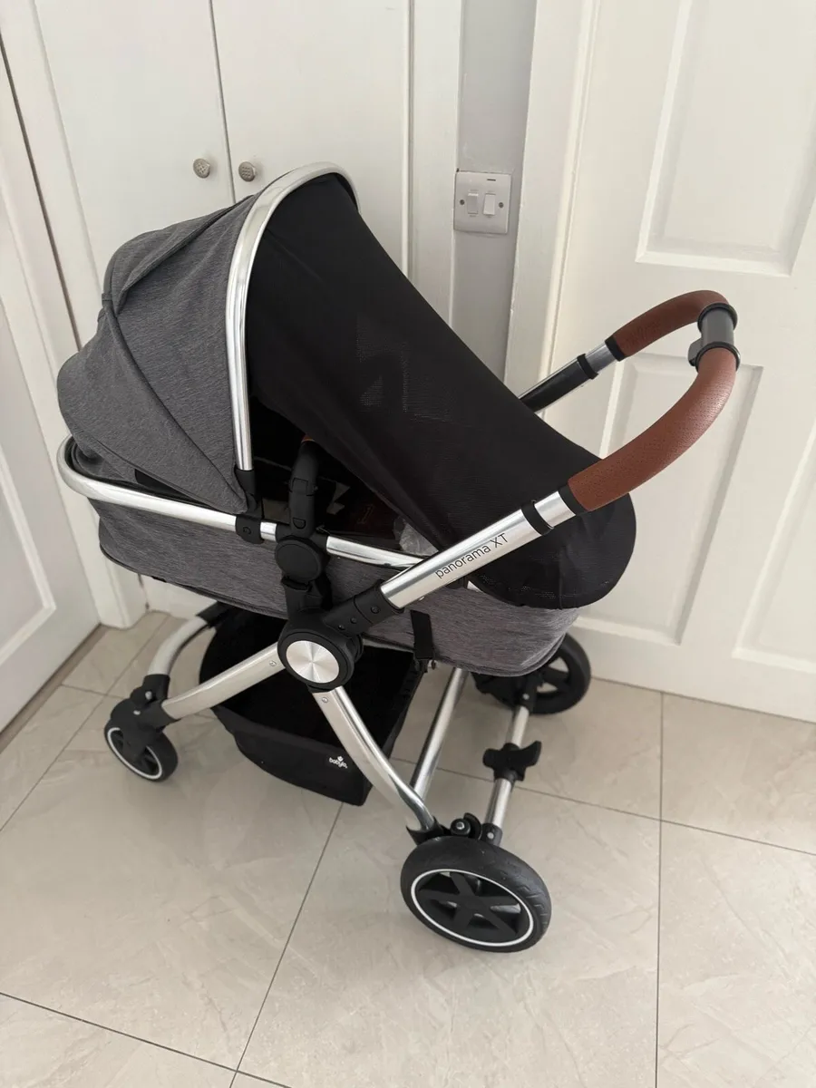 Pram - Image 3
