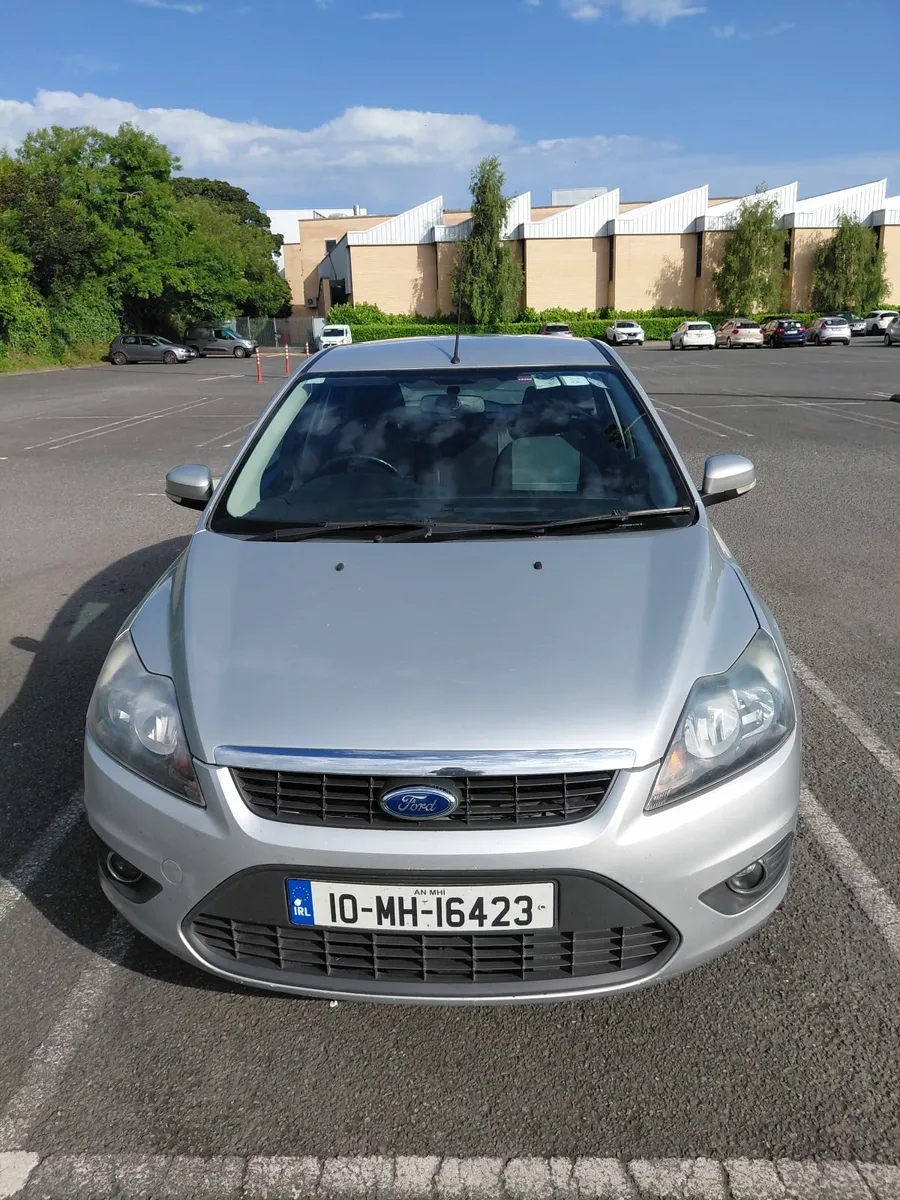 Ford Focus 2010 - Image 1
