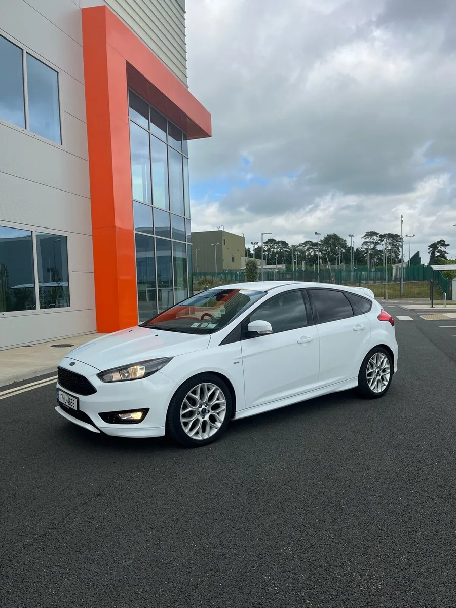 Ford Focus ST-Line - Image 2