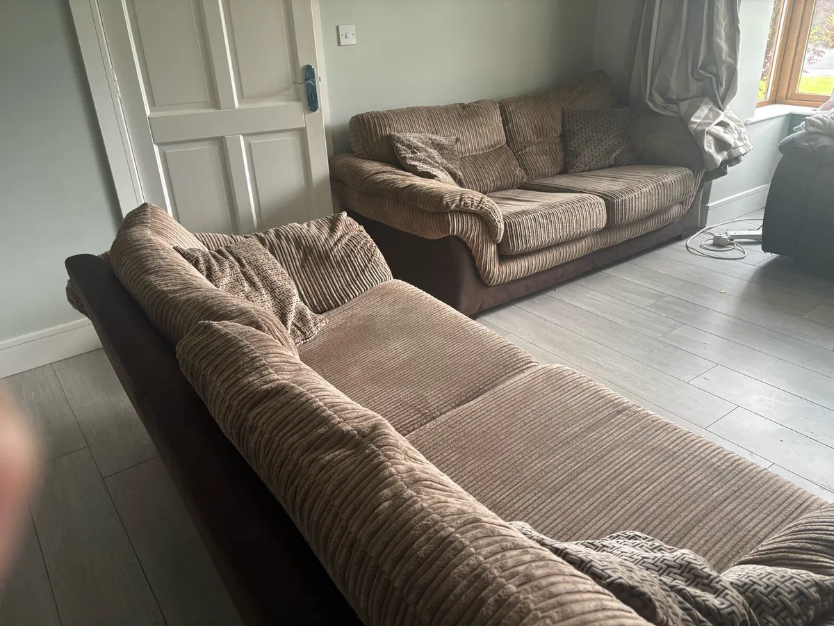 2 Couches - Image 1