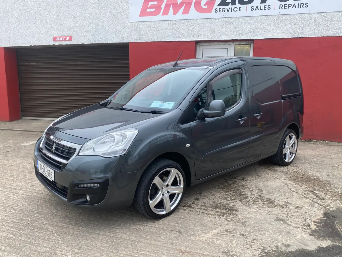 2018 PEUGEOT PARTNER DELIVERY finance warranty - Image 3