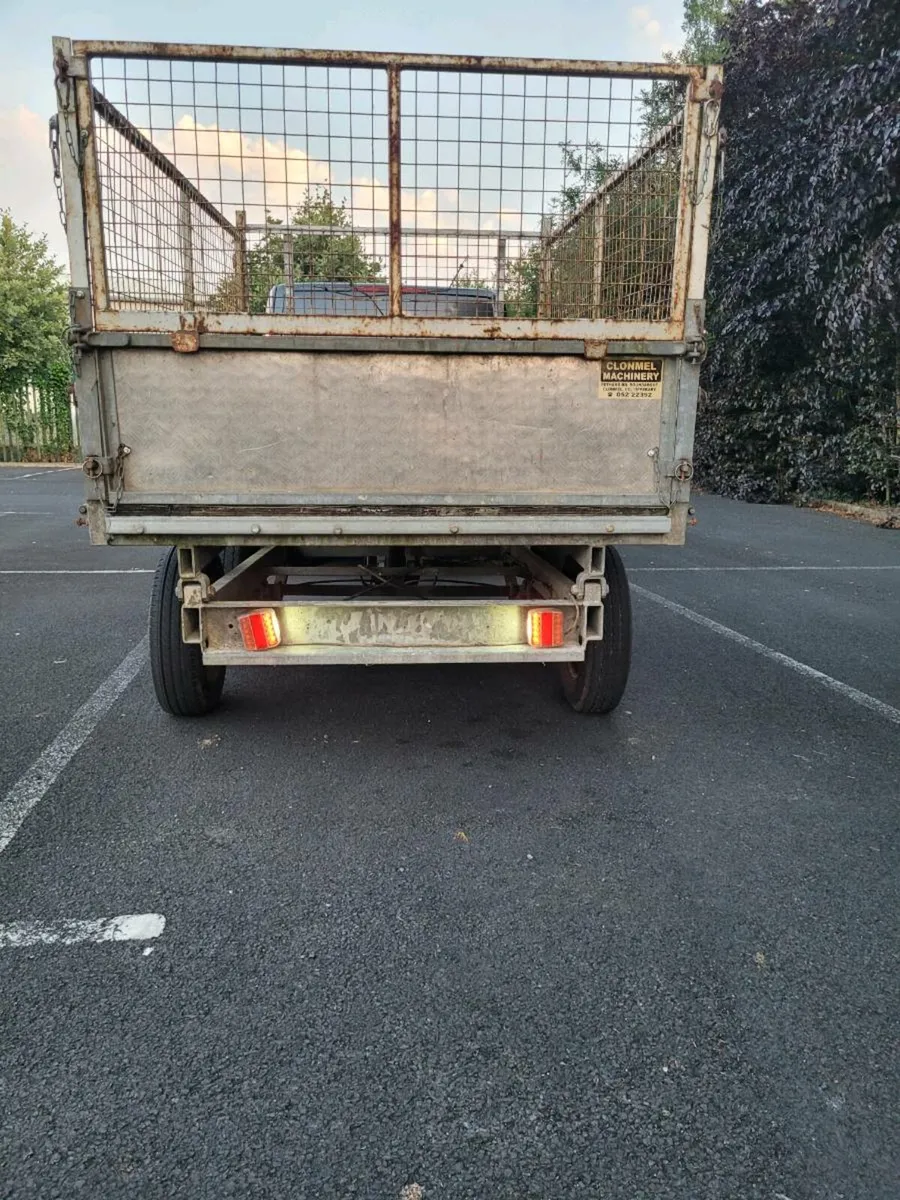 8x5 murphys tipper trailer with removable creels - Image 4