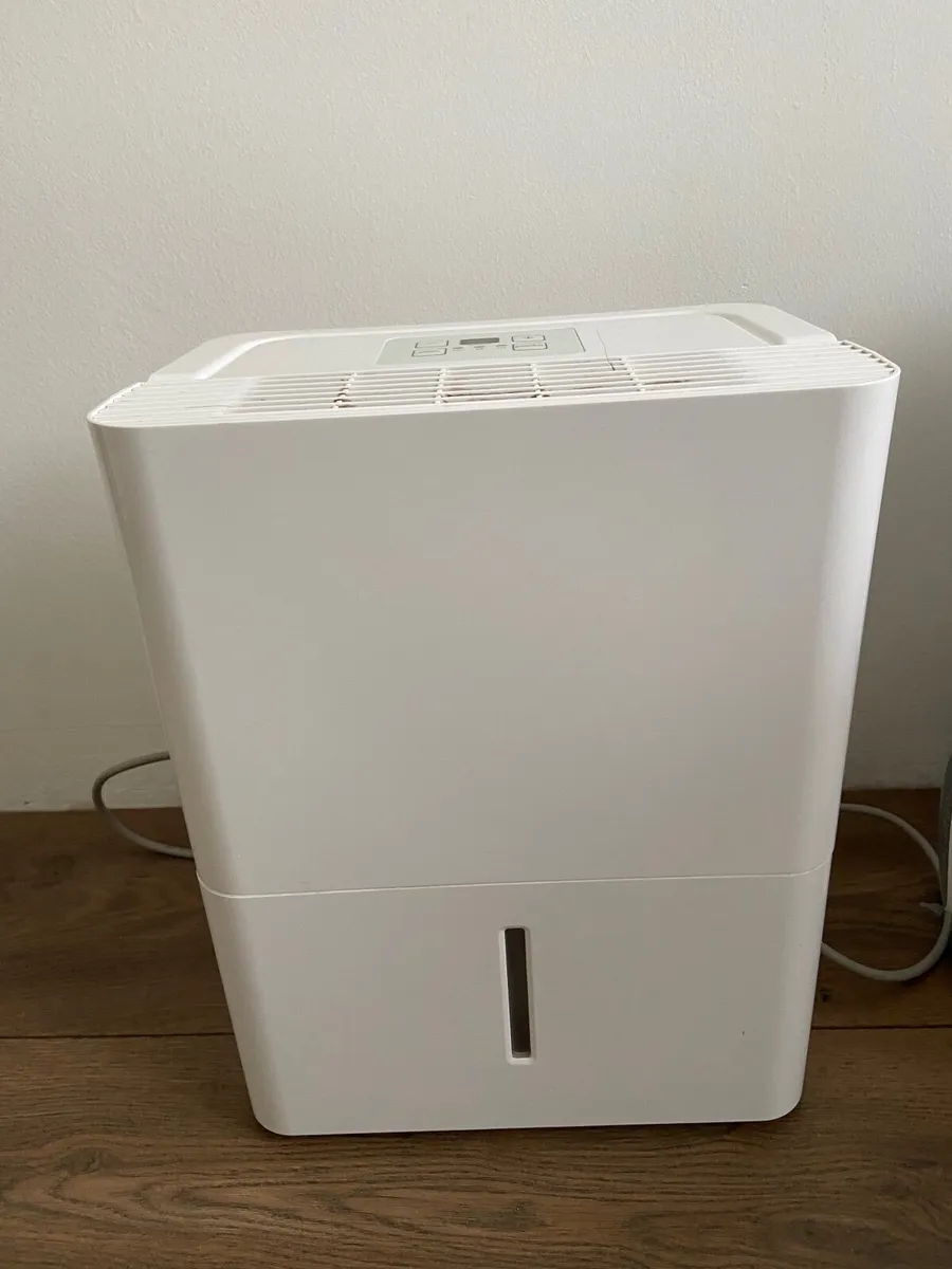 dehumidifier 10 L - Image 1