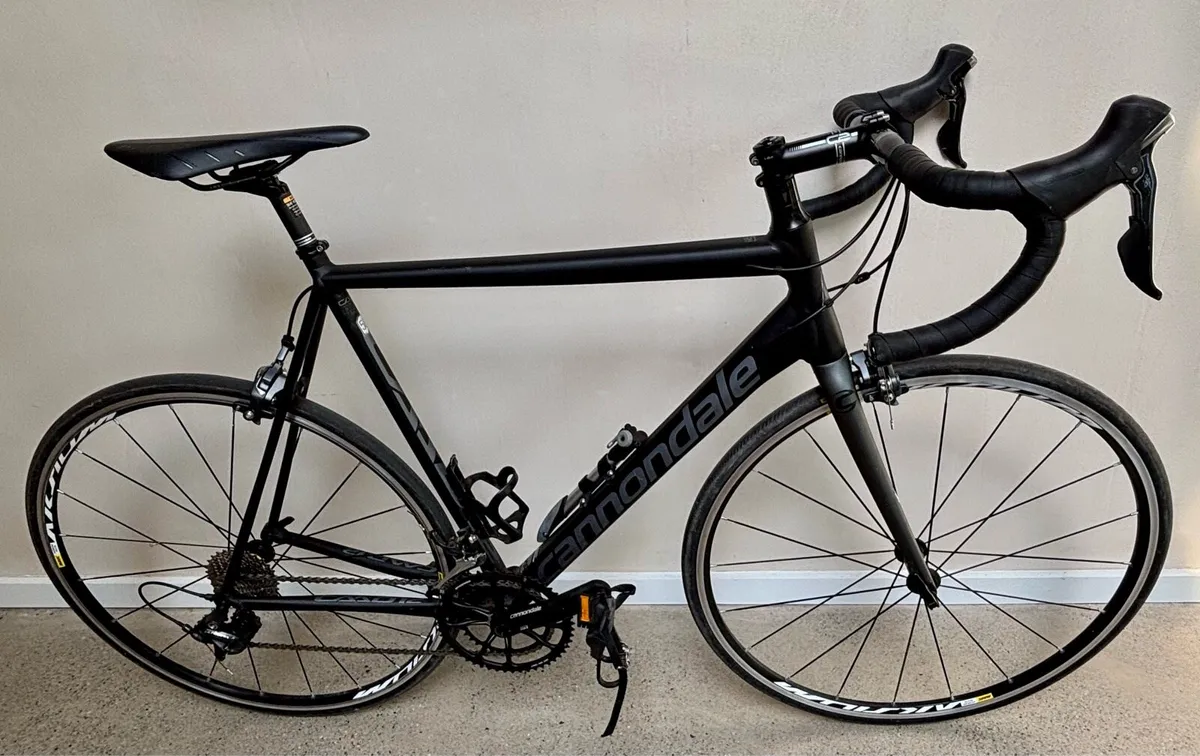 Road bike - Image 1