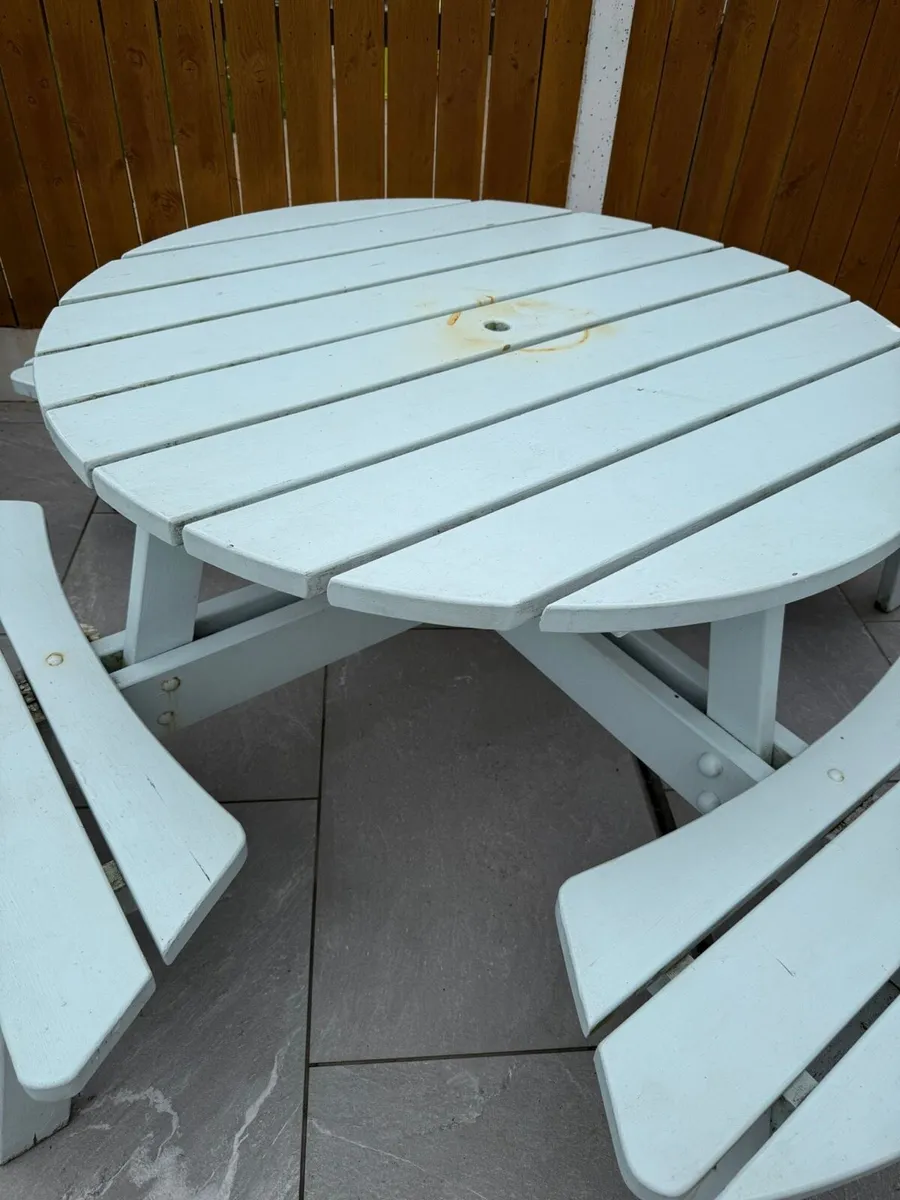 8 Seater Round Picnic Table - Image 2