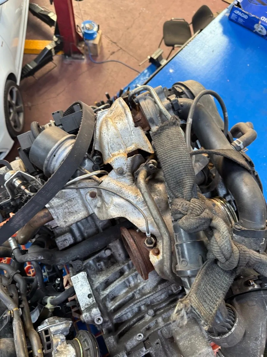 VOLVO XC 60 ENGINE 2.0 D 2016 - Image 2