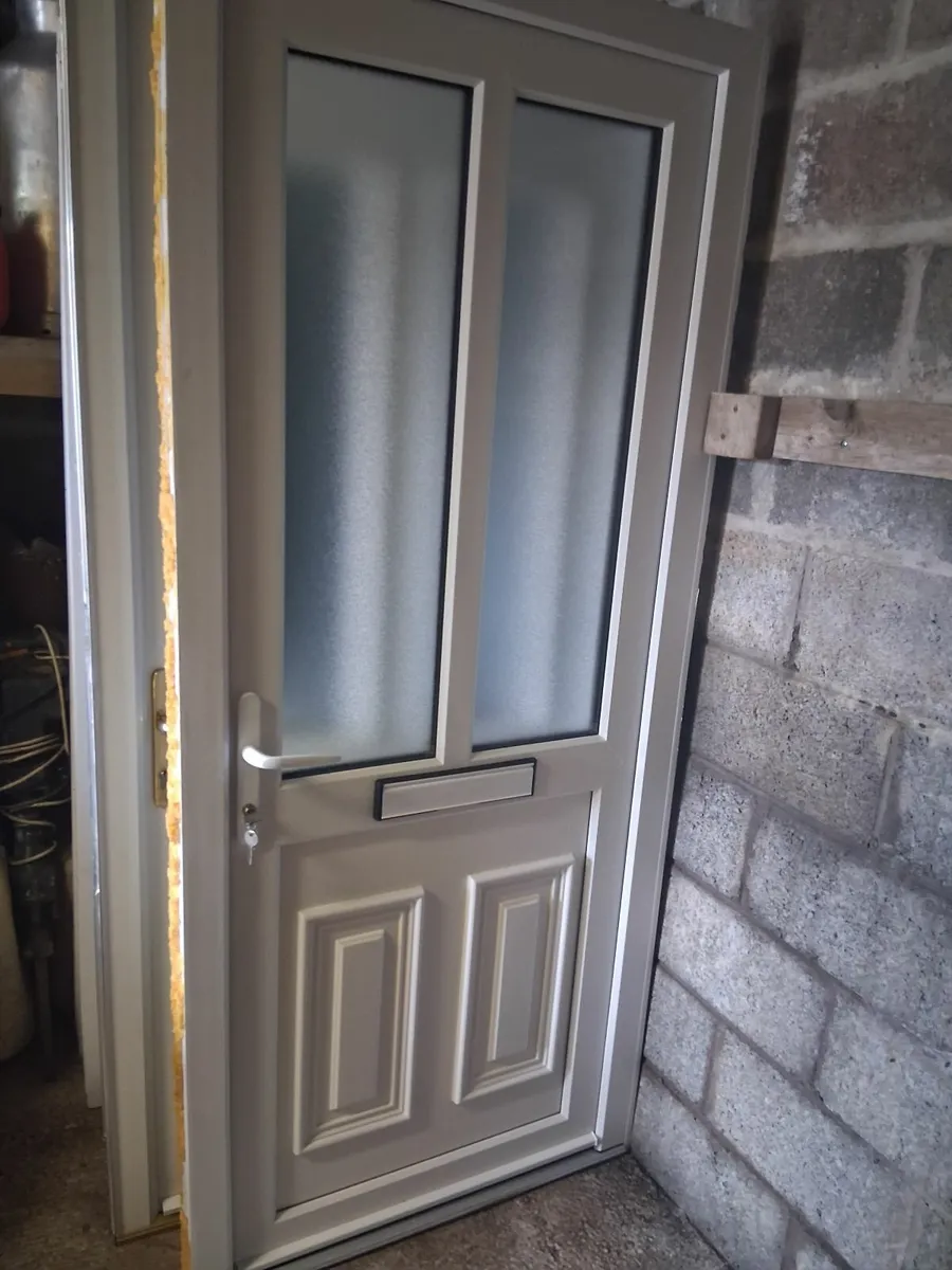 Pvc door 900x 2110 - Image 2
