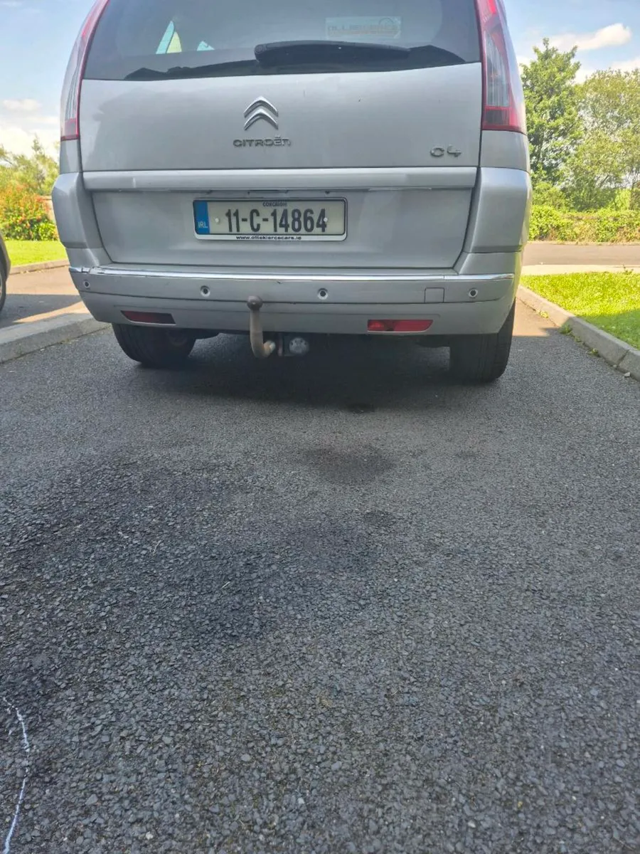 Car - Image 3