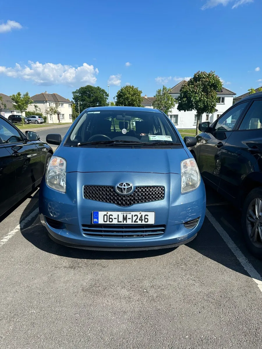 Toyota Yaris 1.0 petrol - Image 2