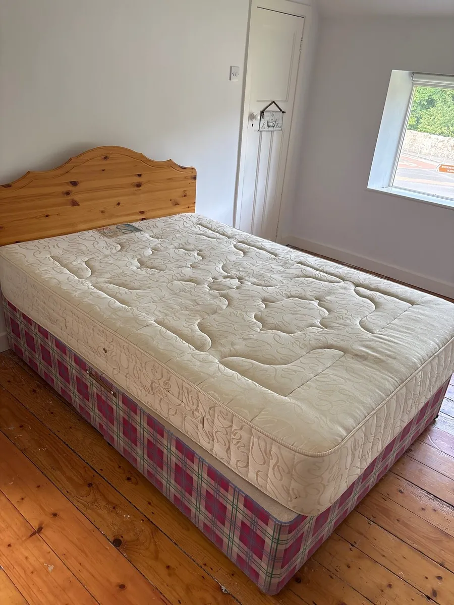 Bed + mattress + headboard - Image 1