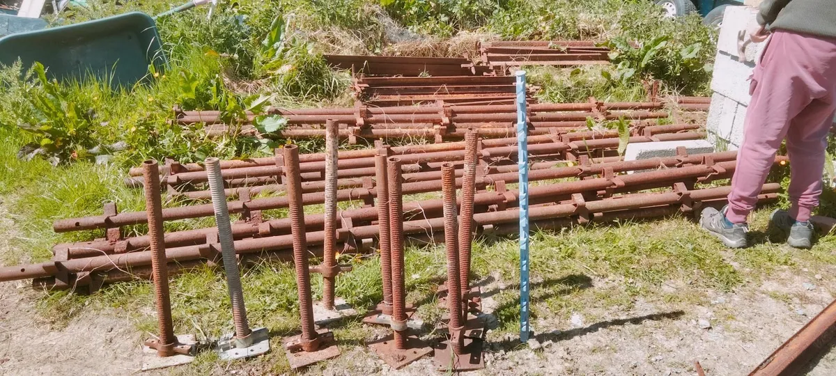 Scaffolding for sale - Image 4