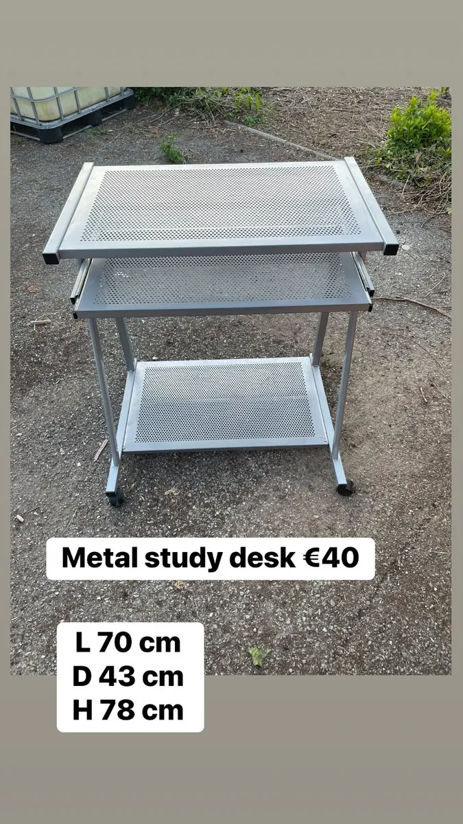 Computer table / desk - Image 1