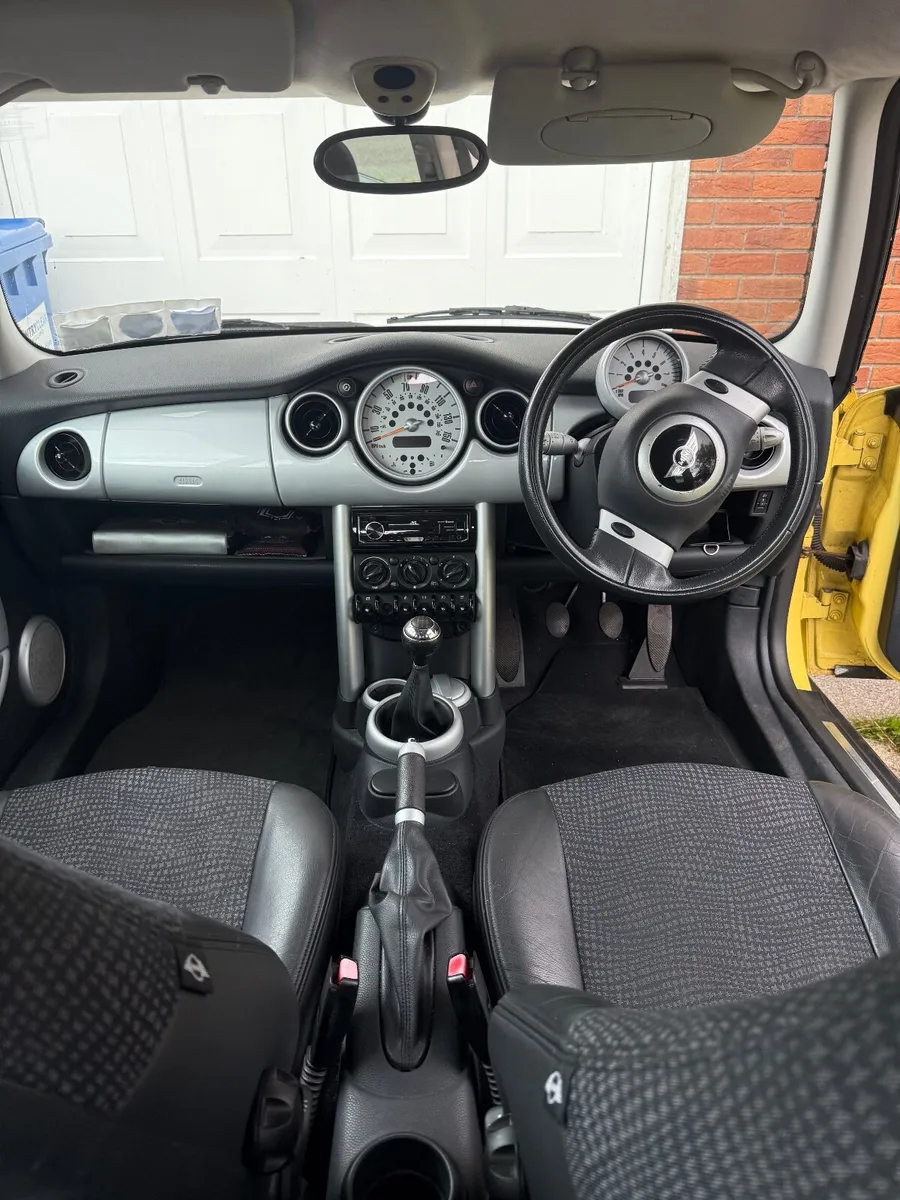 Mini Cooper 2002 - Image 4