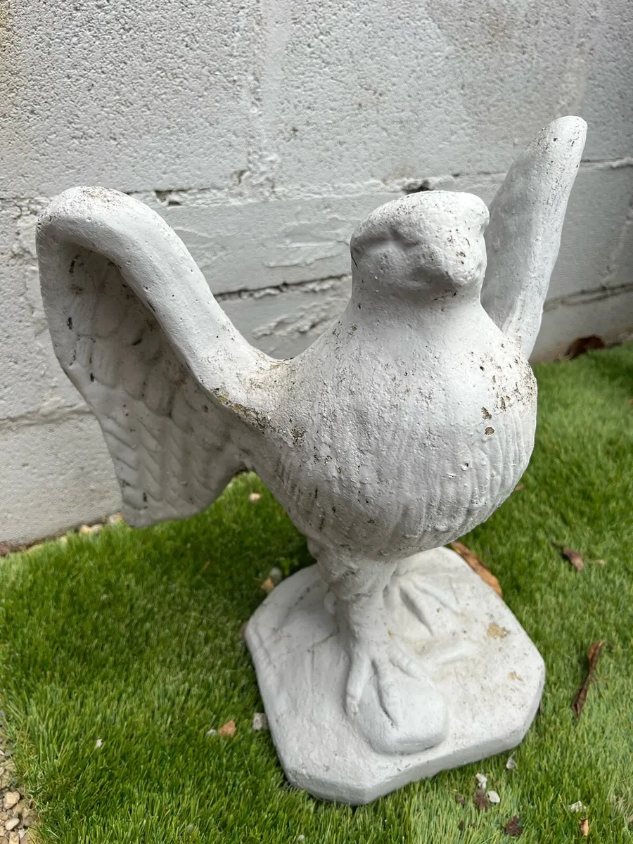 GARDEN ORNAMENT - Image 3