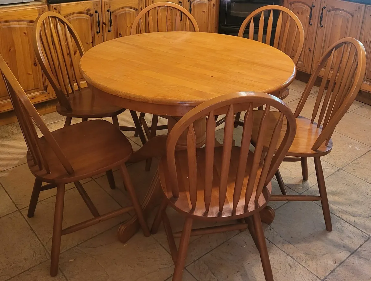 Kitchen Table and Chairs