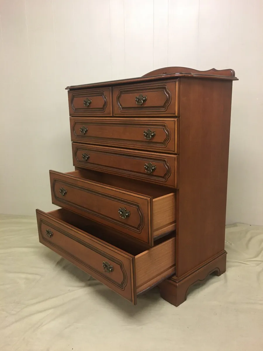 Chest of Drawers - Image 3