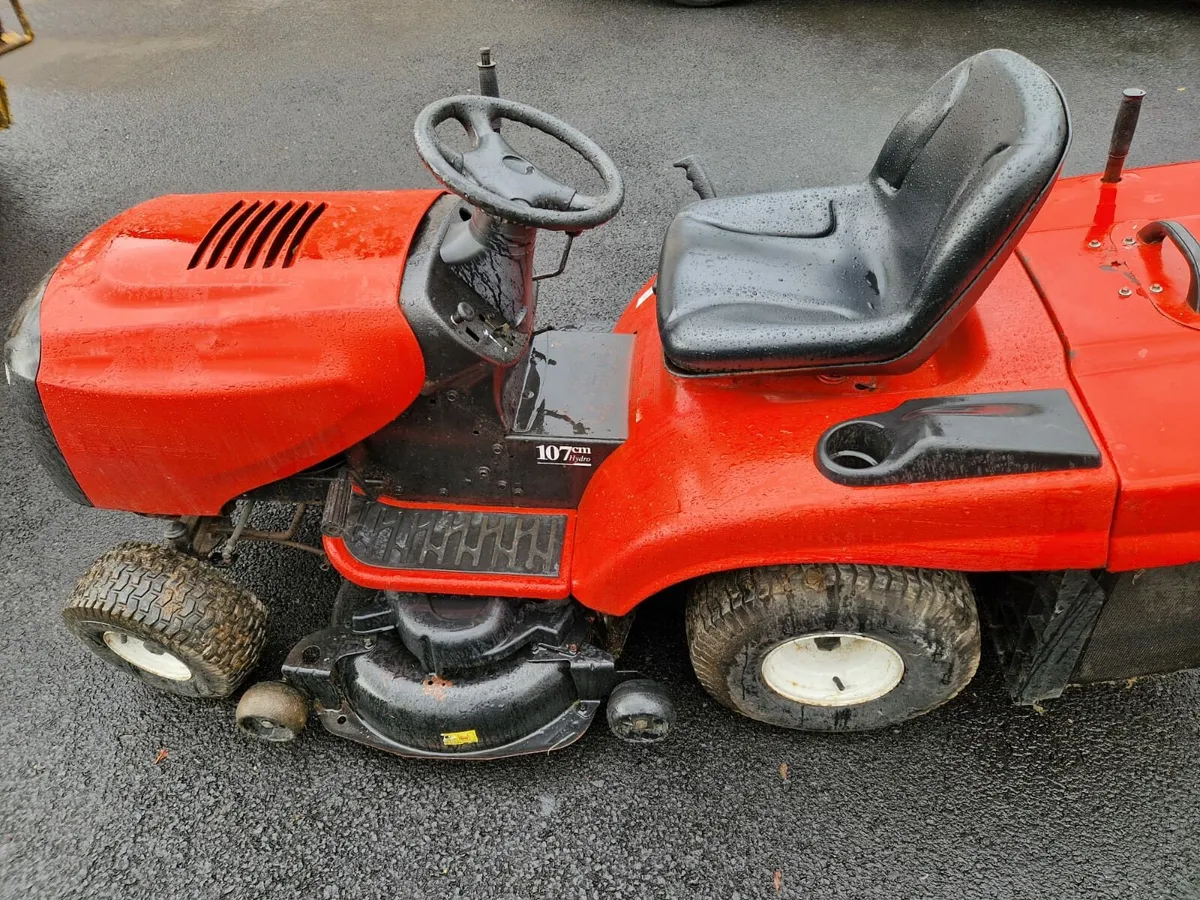 Ride on Lawnmower - Image 2