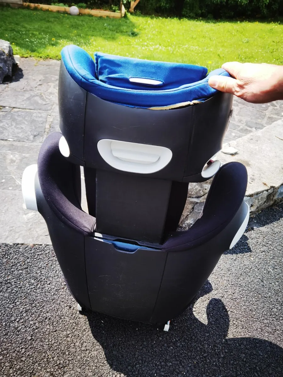 Cybex M-fix Car seat - Image 3