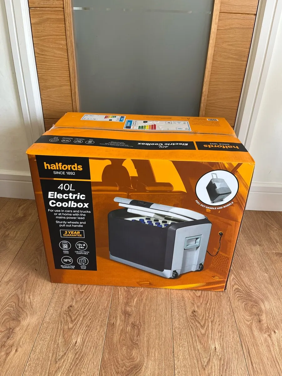 Camping CoolBox 12v, 24v & 240v  NEW - Image 1