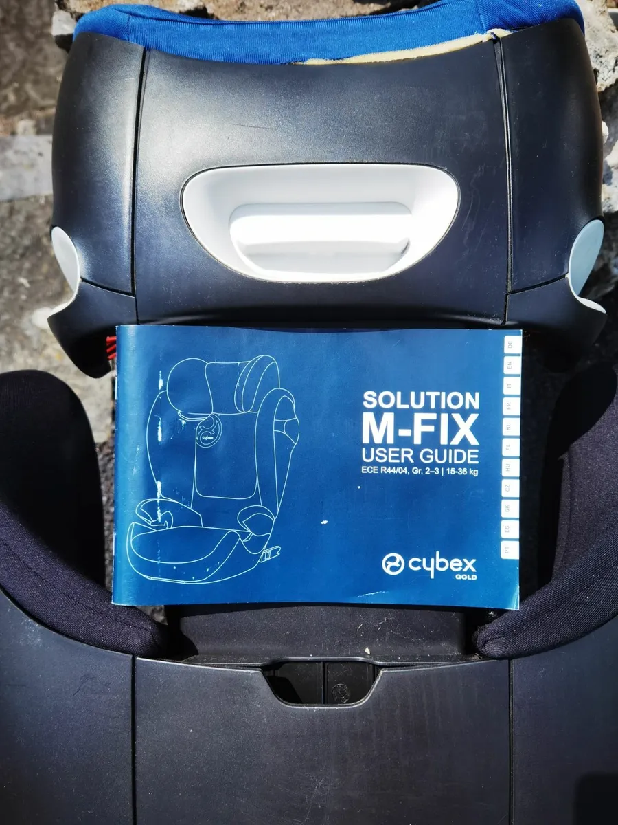 Cybex M-fix Car seat - Image 4