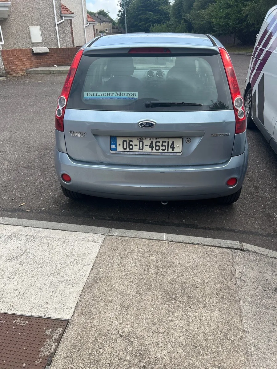 Car - Image 3